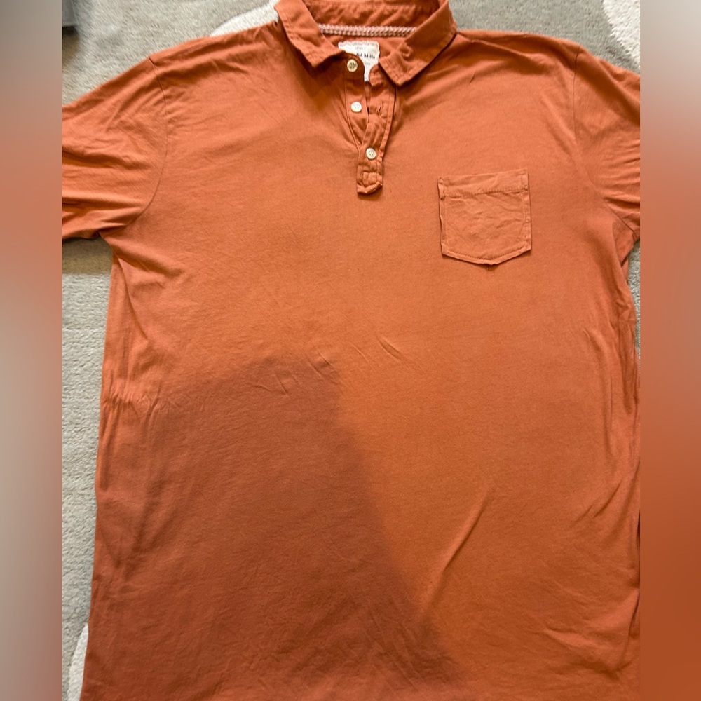 Splendid Mills Men’s Polo Shirt. Size Large.